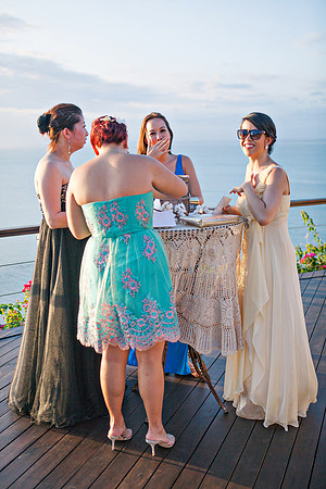 0944MAIKO_ARTHUR_BALI